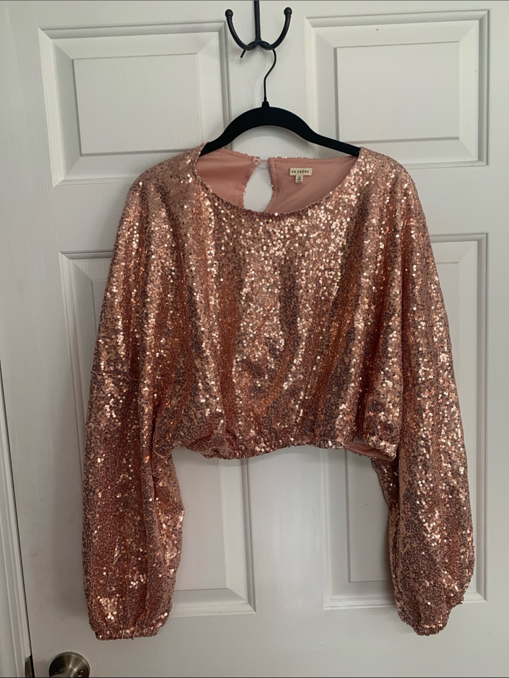 En Creme Rose Gold Sequin Cropped Long-Sleeve Top Size M